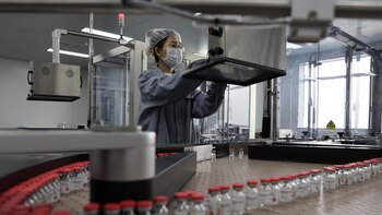 Cofepris liberó 198,840 nuevas dosis