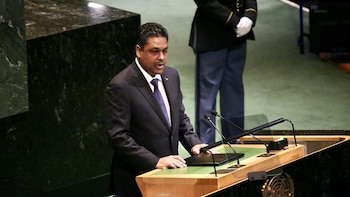 EEUU revoca visados a un