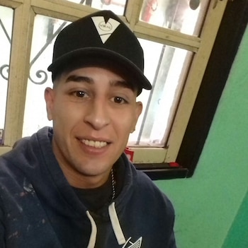 La víctima del crimen, Leandro