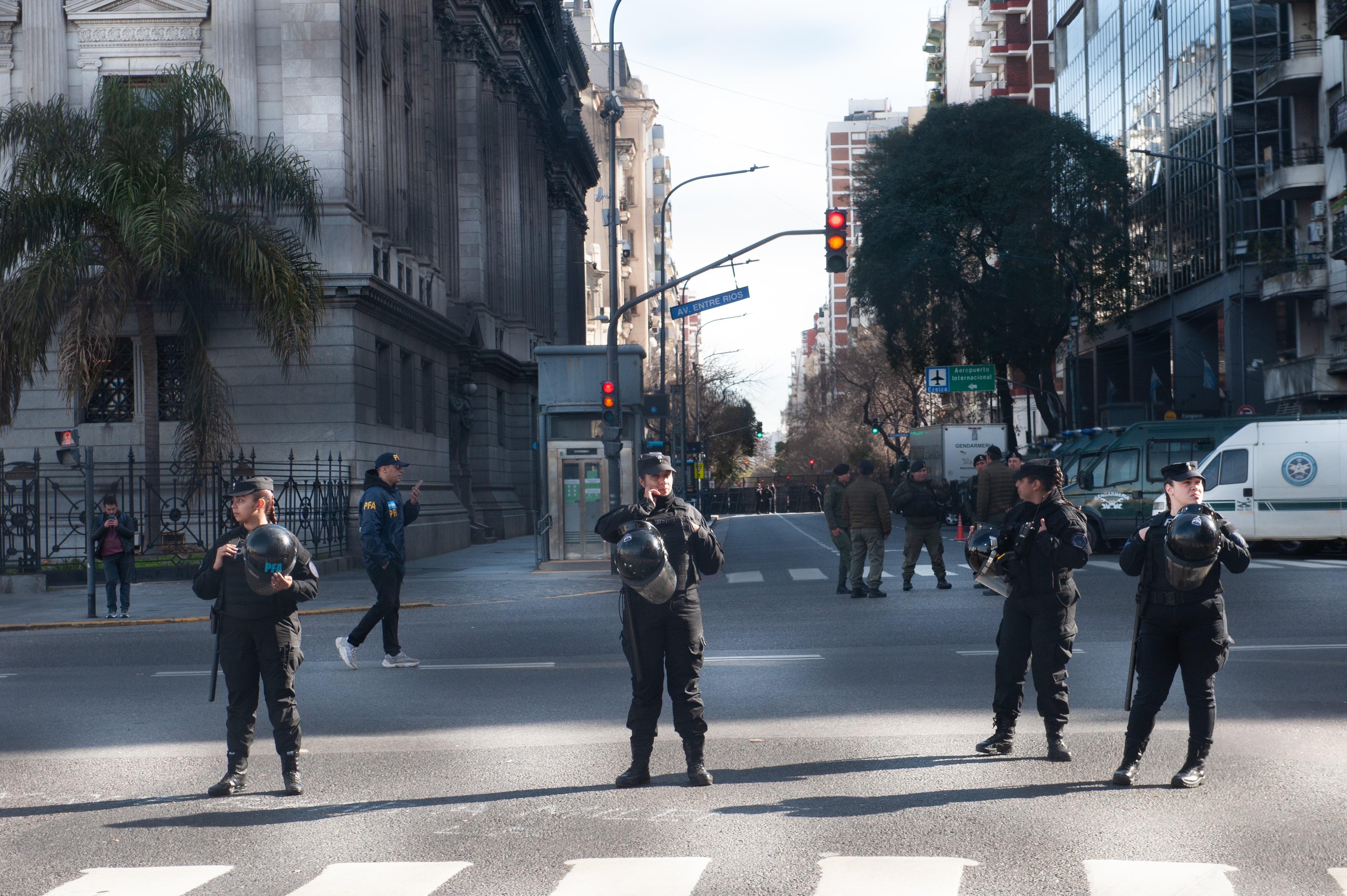 Desde temprano, hubo un fuerte operativo policial en la zona (Jaime Olivos)