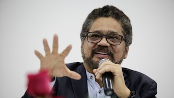 'Iván Márquez' y otros guerrilleros