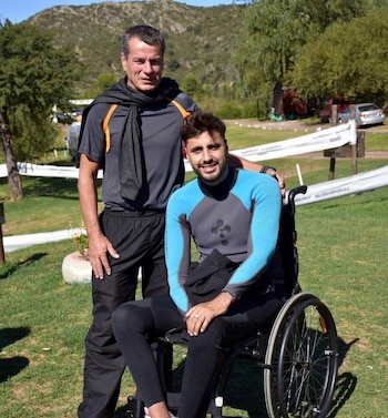 Sirur junto a su gran