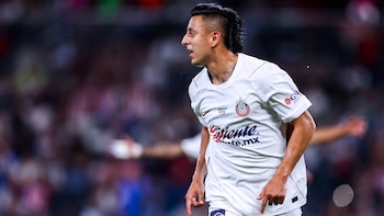 Rayados vs Chivas EN VIVO: Guadalajara se defiende en el Gigante de Acero para mantener la ventaja mínima sobre Monterrey