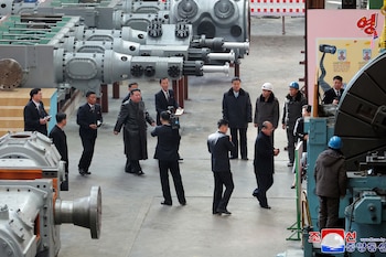 Revelaron que el régimen de Corea del Norte está ampliando un complejo de armas para suministrar a Rusia (REUTERS)