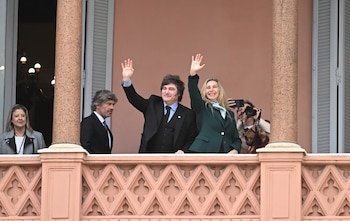Milei en el balcón de la Casa rosada