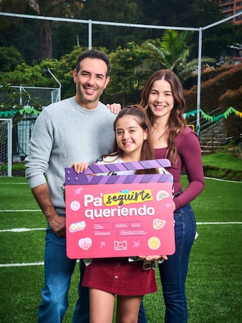 La nueva temporada muestra a los protagonistas enfrentando cambios personales y familiares, varios años después de los sucesos originales - crédito @estudiosrcn/ Instagram
