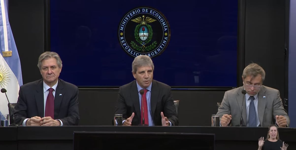 La estrategia oficial prevé un saldo excedente en 2026 para facilitar el inicio de 2027