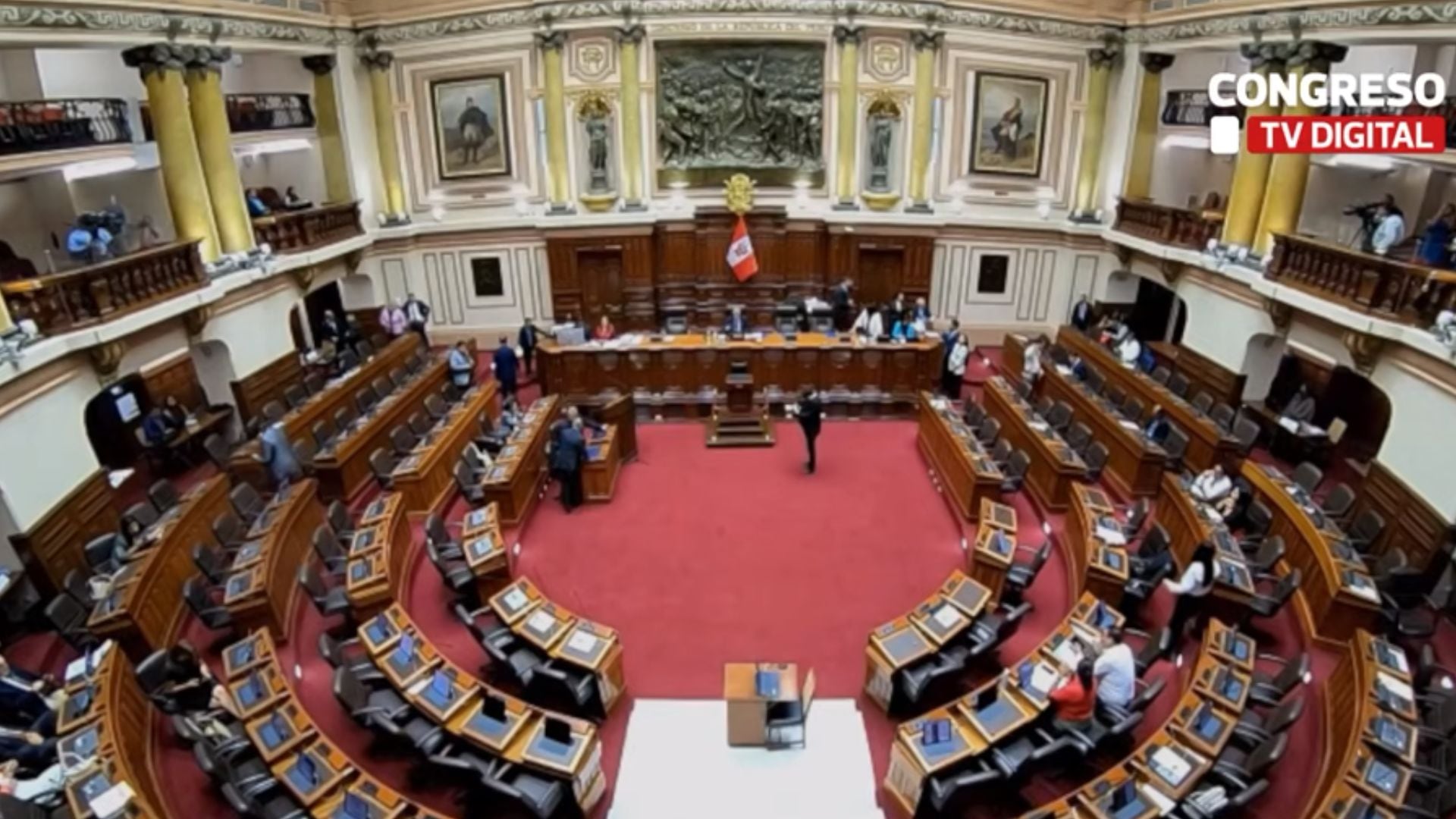 Pleno del Congreso inició con baja presencia parlamentaria. | Congreso