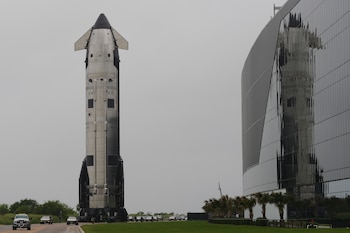 La Starship V3 ya se encuentra lista para su lanzamiento este jueves 21 de mayo. (AP Foto/Eric Gay)