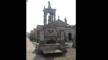 La tumba de Felipe Santiago