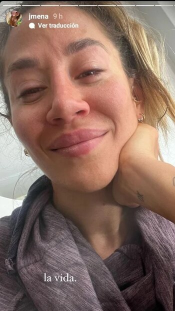 La cantante se mostró conmovida