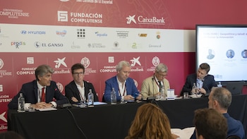 Expertos defienden la colaboración para fomentar el liderazgo de España en innovación sanitaria