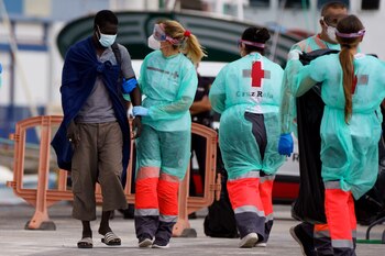 105 subsaharianos, entre hombres, mujeres