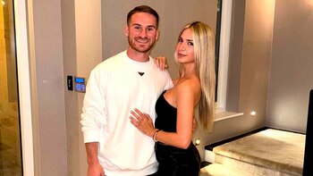 La pareja se muestra muy