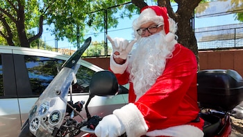 Papá Noel sobre ruedas: motociclistas