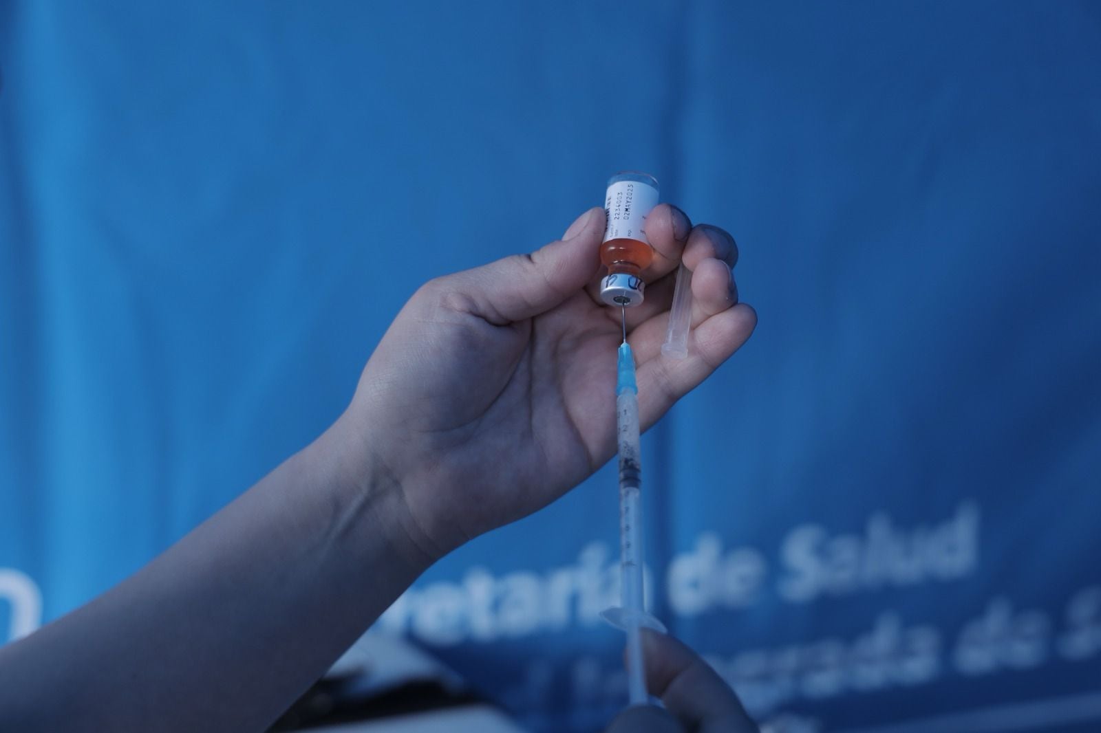 Vacunación materna busca reducir hospitalizaciones por virus sincitial en Bogotá: Secretaría de Salud emitió alarma