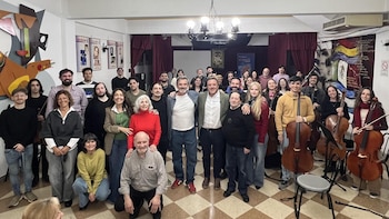 La Diputación de A Coruña y Asociaciones Gallegas en Argentina rechazan limitar derechos a descendientes de emgirantes