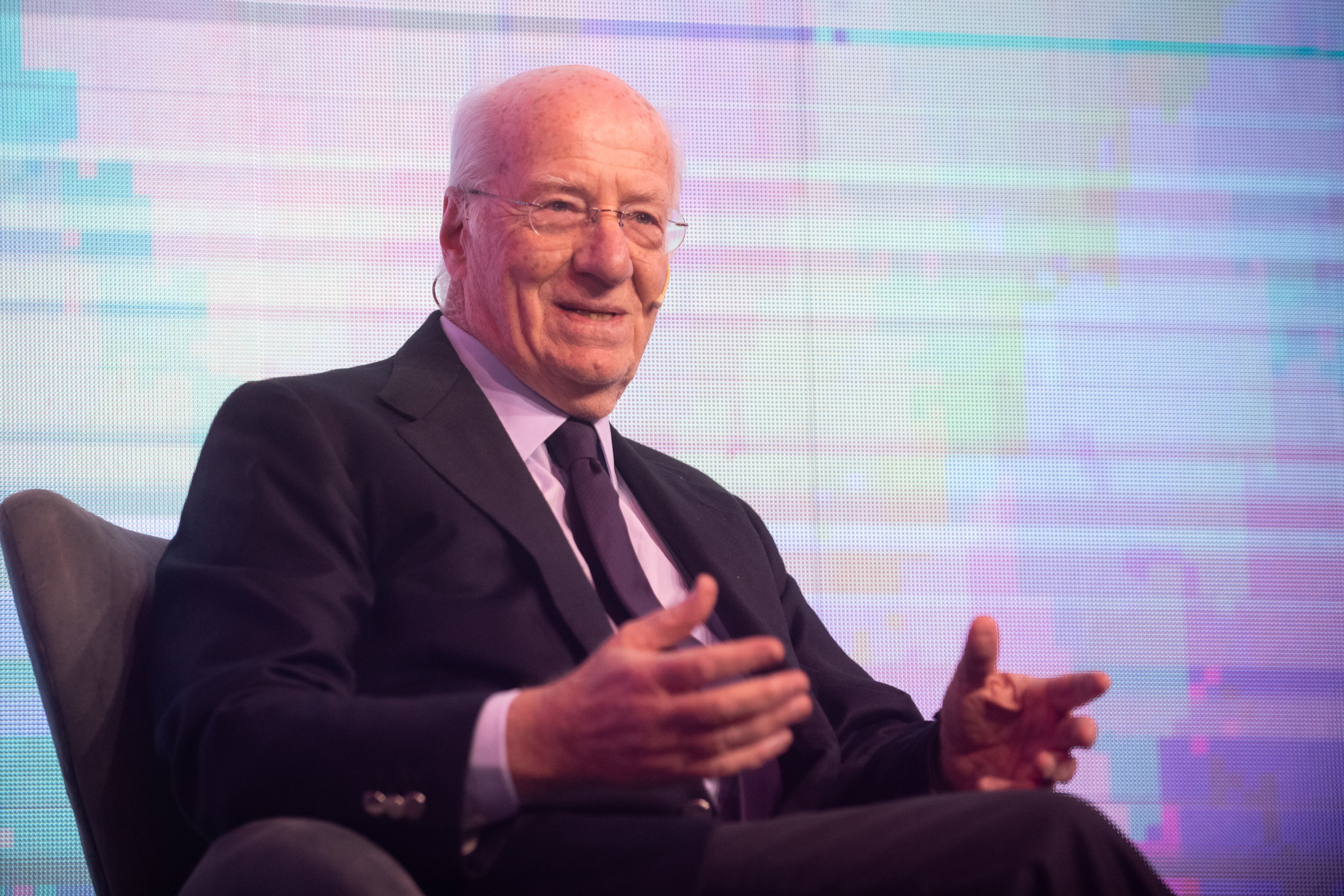 sin nombrarlo, el ministro de Economía le contestó a Paolo Rocca que pidió en la Conferencia de la UIA discutir la política industrial (Jaime Olivos)