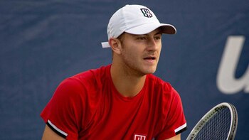 El canadiense Brayden Schnur, molesto