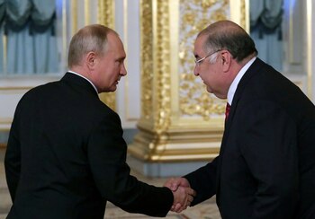 Vladimir Putin y Alisher Usmanov