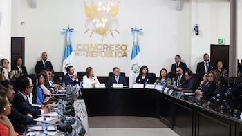 Vicepresidenta de Guatemala presenta iniciativa para institucionalizar clubes de ciencias