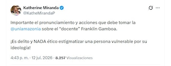 Katherine Miranda pidió que la institución educativa con la que estaría vinculado el profesor se pronunciara sobre lo ocurrido - crédito @KatheMirandaP/X