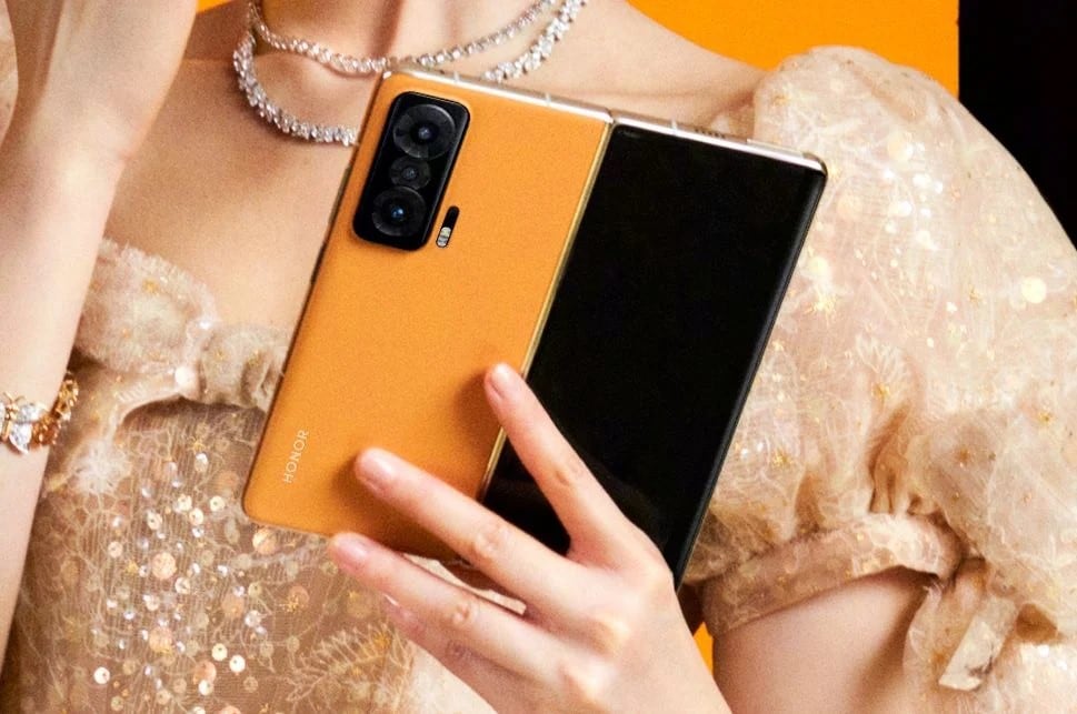 HONOR impulso de teléfono plegable Magic V en 2023. (foto: El Rincón de China)