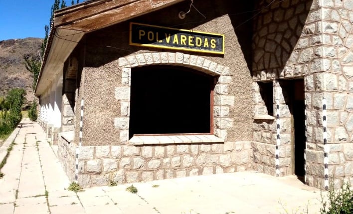 Asesinaron de una puñalada a un adolescente en Mendoza tras una discusión entre vecinos y su hermano resultó herido