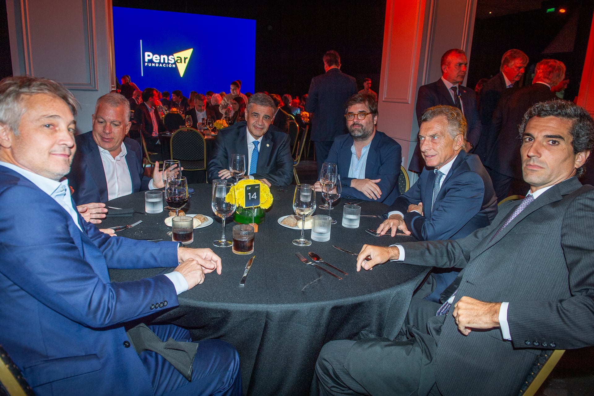 La mesa de Macri en la cena de la fundación Pensar (Jaime Olivos)
