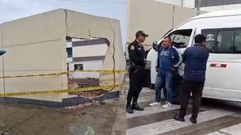 Choque de combi en colegio