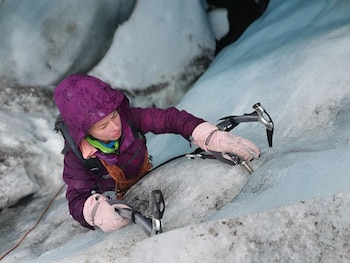 Arrué suma cinco de las Seven Summit: Everest, Aconcagua, Denali, Kilimanjaro y Puncak Jaya, listas para el reto del Elbrus y el Vinson. (Foto: Alfa Karina Arrué)