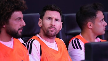 Messi arrancó el encuentro desde la banca. Getty Images via AFP