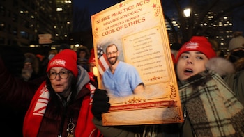 Trump llama "agitador" y presunto