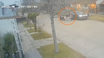 Llevaba a su hija a la escuela en Mar del Plata y dos motochorros le robaron la camioneta en menos de un minuto
