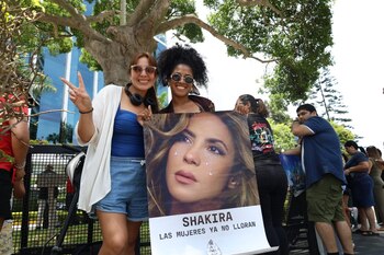 Fanáticos de Shakira se encuentran
