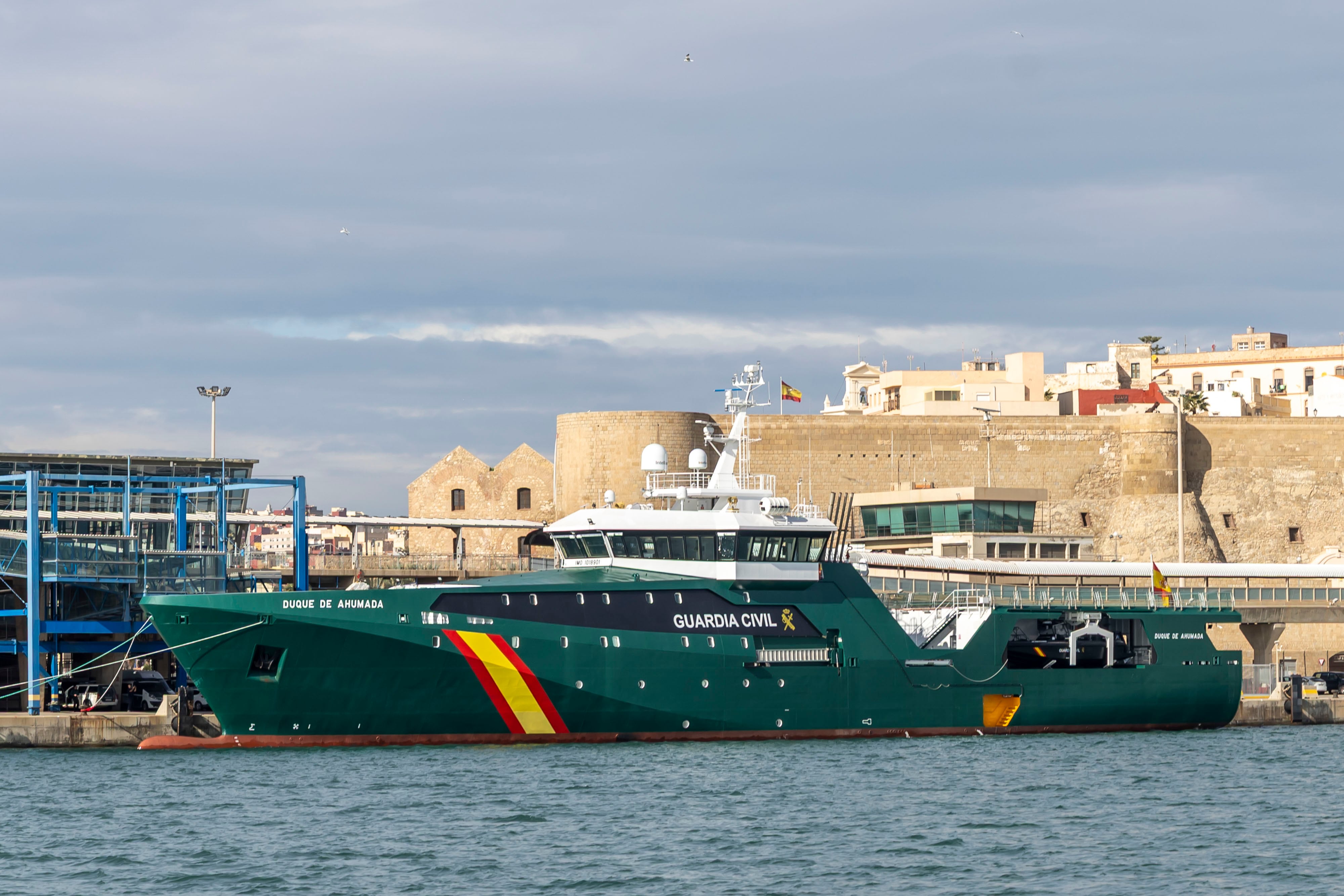 Buque Duque de Ahumada de Guardia Civil (EFE/ Giner)