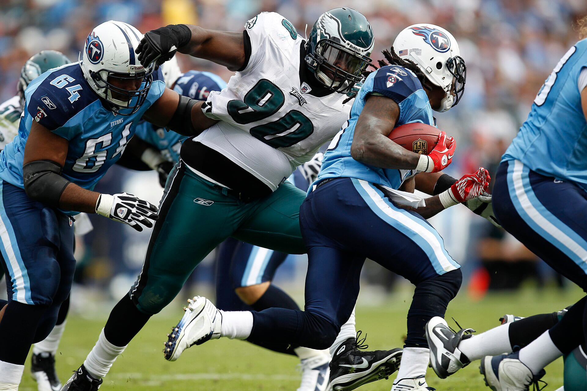 En 2009, Chris Johnson superó las 2.000 yardas terrestres, ganó el premio al Jugador Ofensivo del Año y consolidó el apodo de CJ2K