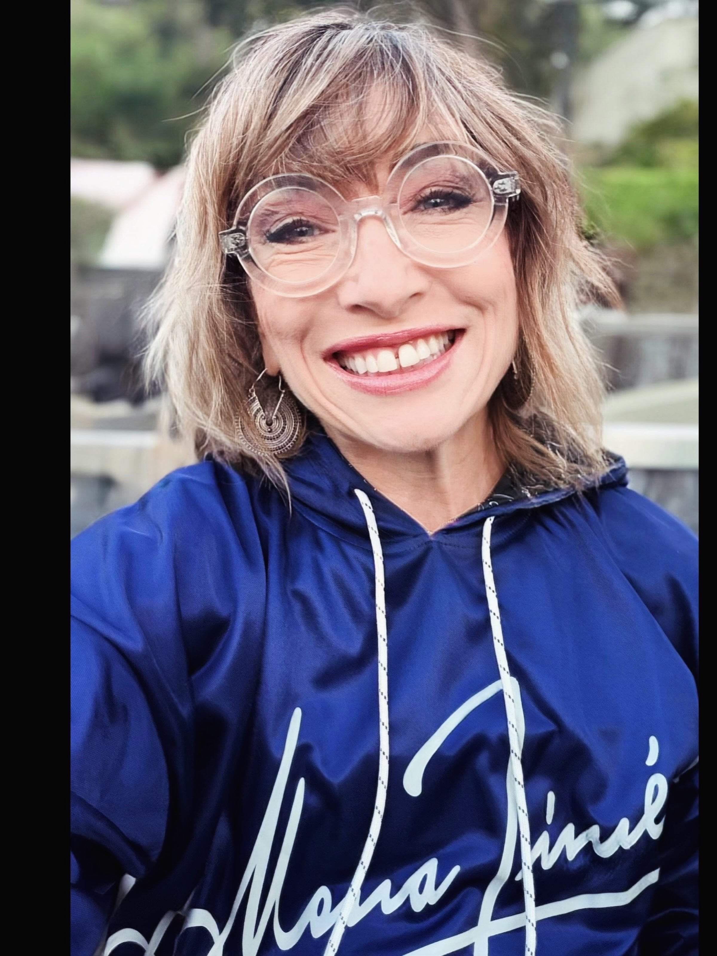La actriz Naomi Grossman y el buzo que refleja su fanatismo por