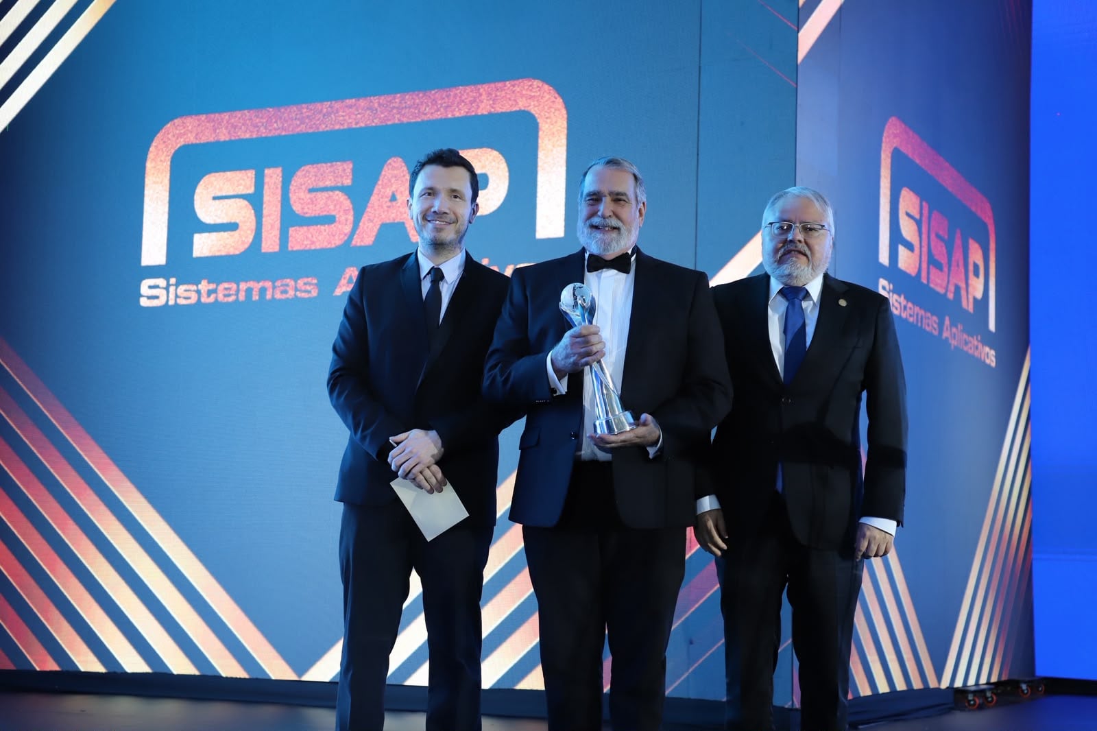 Sistemas Aplicativos, S. A. ganó en la categoría de servicios y BPO por sus operaciones de ciberseguridad en doce países. (Agexport)