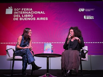 Entre sus próximos proyectos, Rubiales anunció nuevas reediciones y una novela inédita, además de mostrar interés en adaptaciones fieles a su universo literario - (Fundación El Libro)