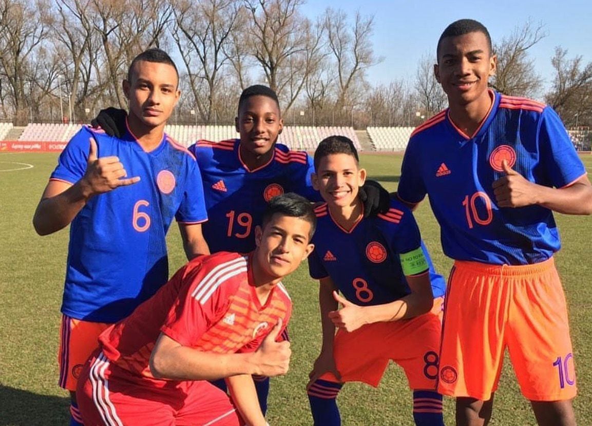 Jhon Solís nació el 3 de octubre de 2004 y tiene 21 años. Debutó en Atlético Nacional, dio el salto al fútbol europeo en Girona, y ahora juega en el Birmingham FC - crédito @jhonsolis10/Instagram