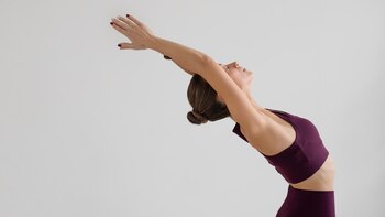 El yin yoga reduce la