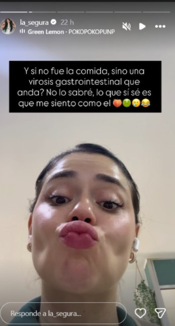 A través de sus historias de Instagram, La Segura mostró el momento en que recibió medicamentos intravenosos, acompañada en todo momento por su esposo, Ignacio Baladán - crédito @la_segura/ Instagram