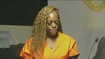 Una madre de Florida fue arrestada y enfrenta cargos por presuntamente dejar solos a sus cuatro hijos