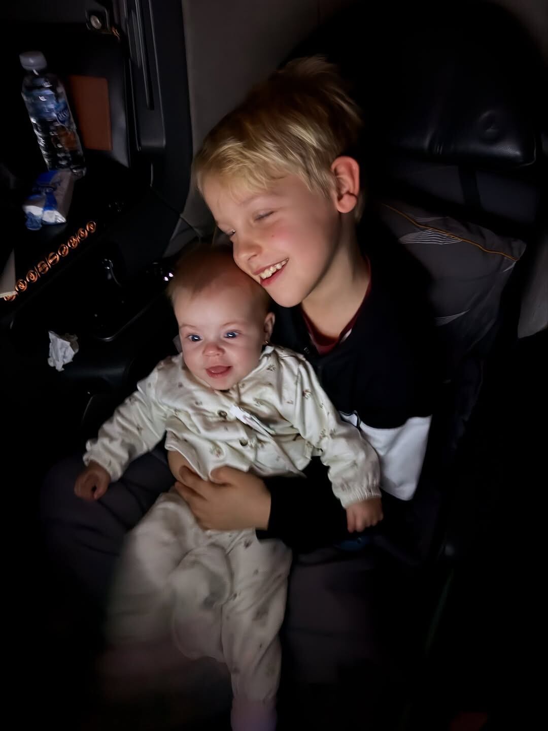 Una vez más, el conductor capturó el gran lazo que comparten sus dos hijos (Instagram)