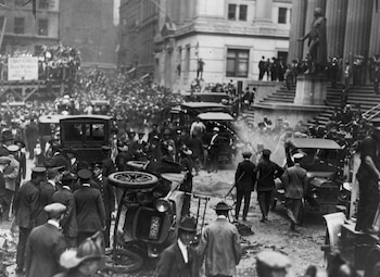 De acuerdo al sitio oficial de FBI, el 16 de septiembre de 1920, una fuerte explosión sacudió el distrito financiero de Wall Street en la ciudad de Nueva York. Fuente: fbi.gov