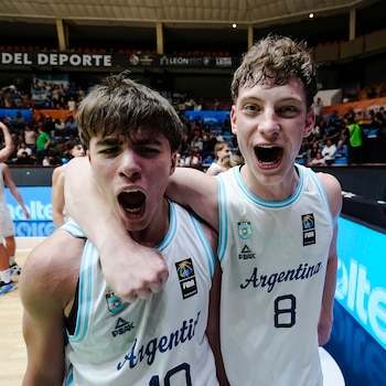 Los pibes de Argentina lograron un triunfo histórico contra Brasil en la AmeriCup U18 de básquet (@cabboficial)