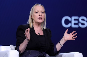 Julie Sweet dirige Accenture desde