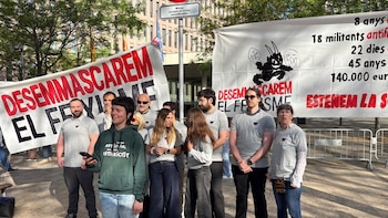 Piden la amnistía para 18 acusados por una protesta en la UB que afrontan más de dos años de cárcel