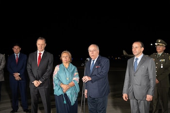Vieira fue recibido por la canciller Rosa Yolanda Villavicencio y el alcalde Alejandro Eder antes de participar en los actos protocolarios de la transmisión de mando presidencial - Crédito: Cancillería